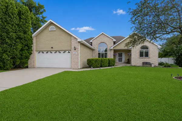 219 Greenbriar Lane, Bourbonnais, IL 60914