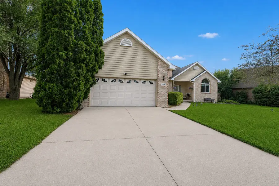 219 Greenbriar Lane, Bourbonnais, IL 60914 - #2