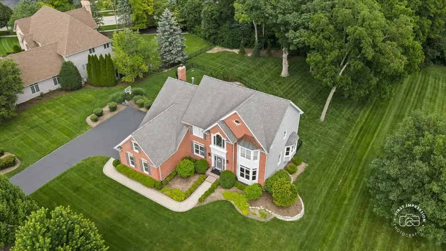 3406 Greenwood Lane, Saint Charles, IL 60175 - #2