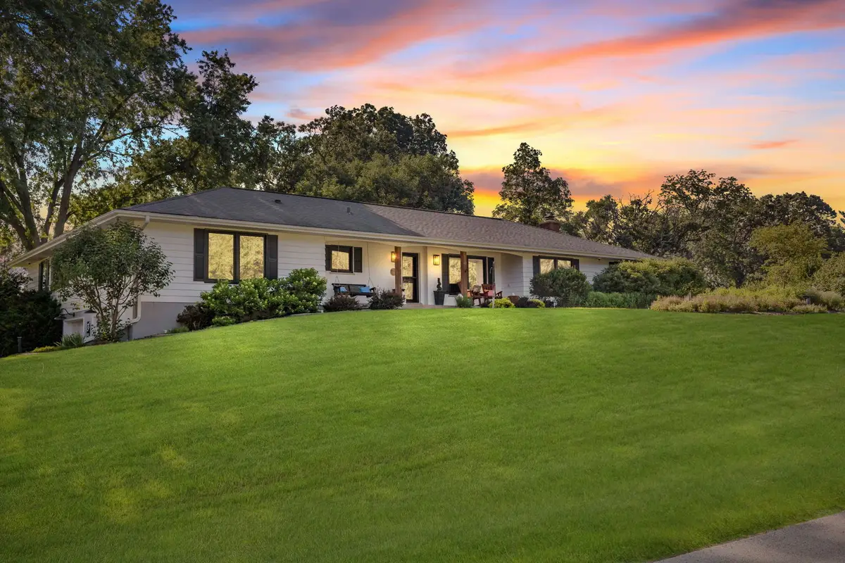 6N302 Oakwood Drive, Saint Charles, IL 60175 - #1