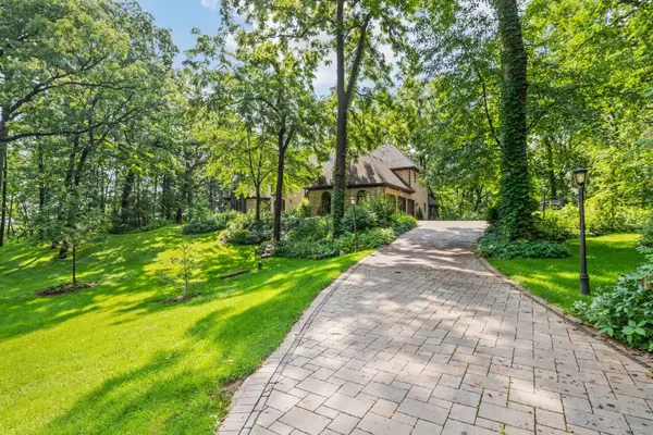 41w087 Highwood Court, Campton Hills, IL 60119