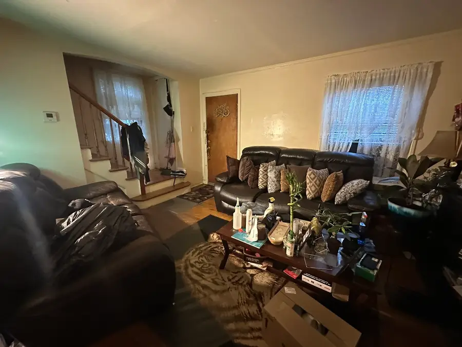 9742 S Hoxie Avenue, Chicago, IL 60617 - #3
