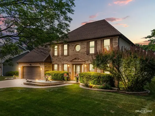 475 Prairie Knoll Drive, Naperville, IL 60565