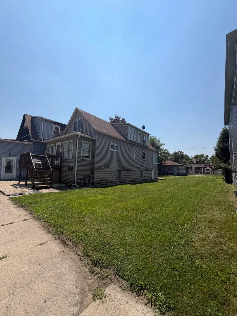 13932 S Chippewa Avenue, Burnham, IL 60633 - #3