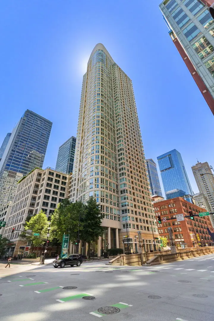 Address Withheld By Seller, Chicago, IL 60654 - #1