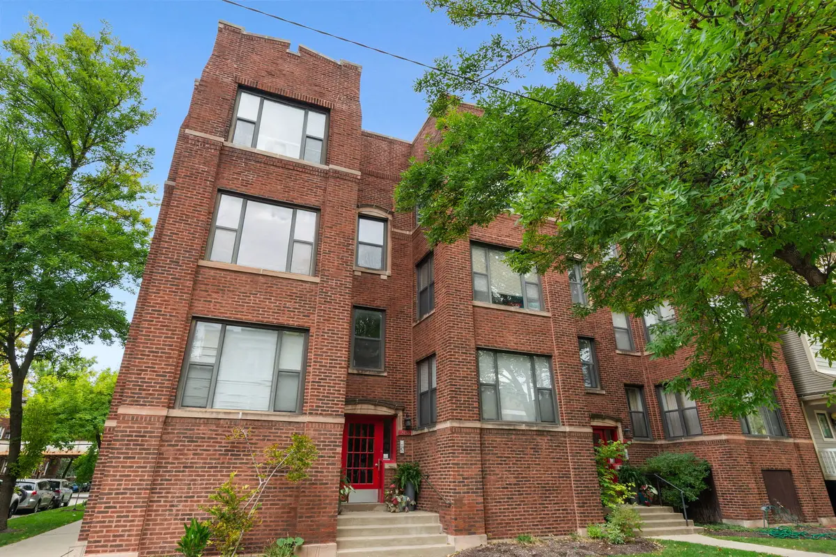 2458 W Eastwood Avenue #3, Chicago, IL 60625 - #1