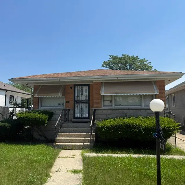 121 S 18th Avenue, Maywood, IL 60153 - #2
