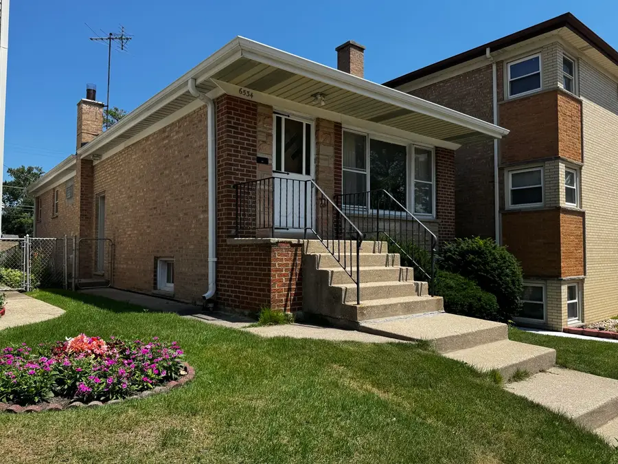 6534 Gunnison Street, Harwood Heights, IL 60706 - #2