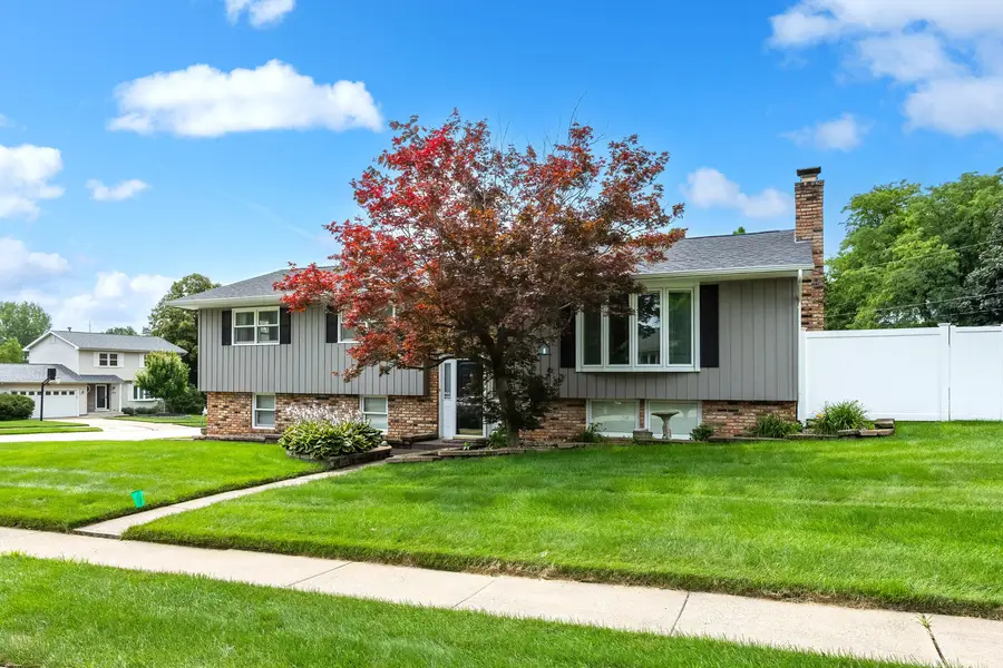1319 Denniston Avenue, Bettendorf, IA 52722 - #2
