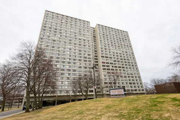 4850 S Lake Park Avenue #1201, Chicago, IL 60615