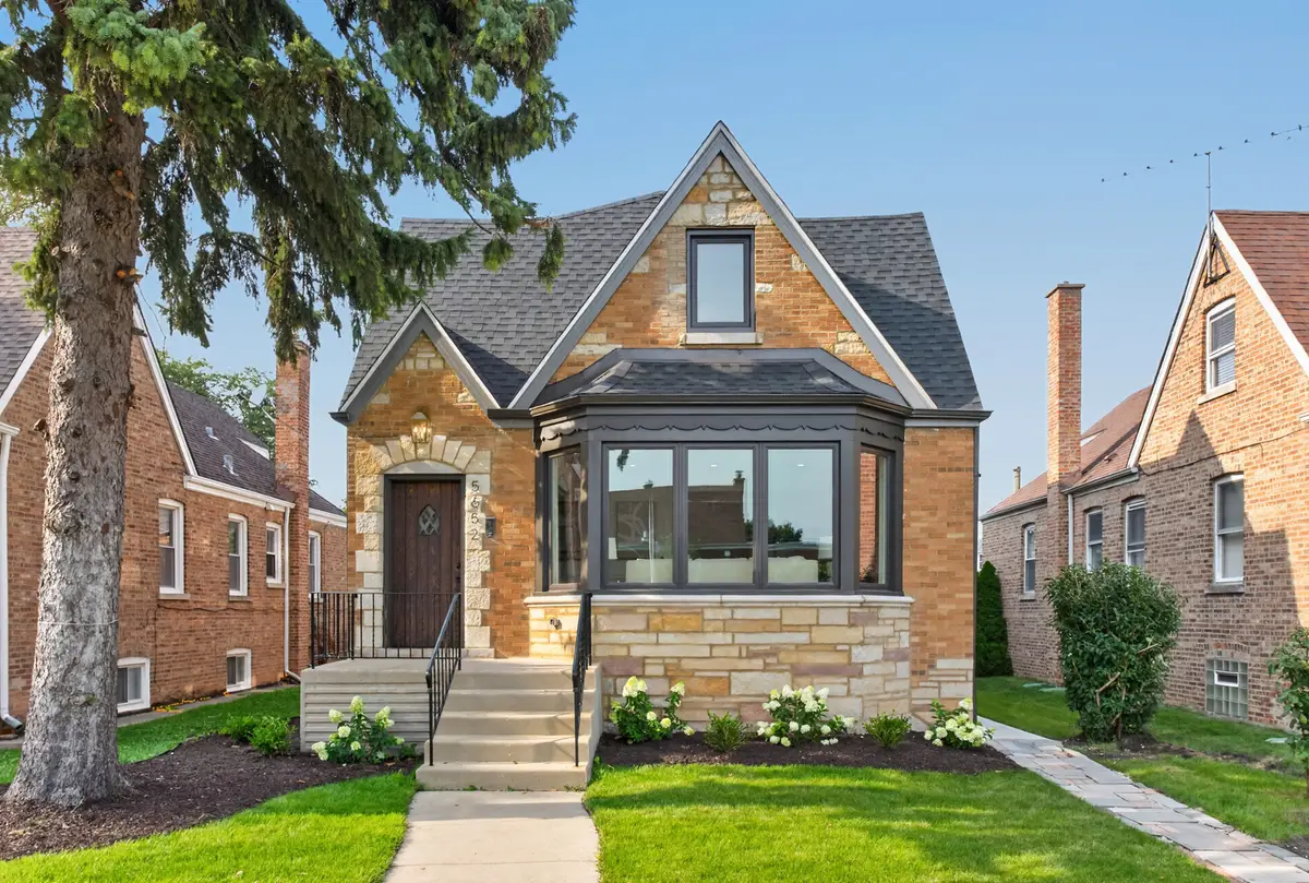 5652 W Cullom Avenue, Chicago, IL 60634 - #1