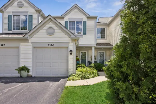 2574 Arcadia Circle, Naperville, IL 60540