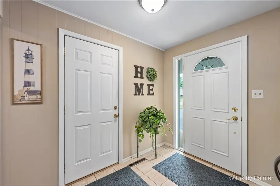 641 Devonshire Lane, Crystal Lake, IL 60014 - #3