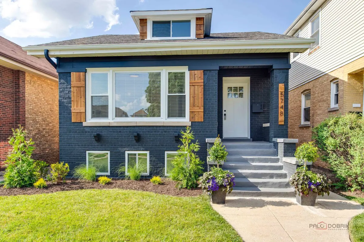 5748 W Eastwood Avenue, Chicago, IL 60630 - #1