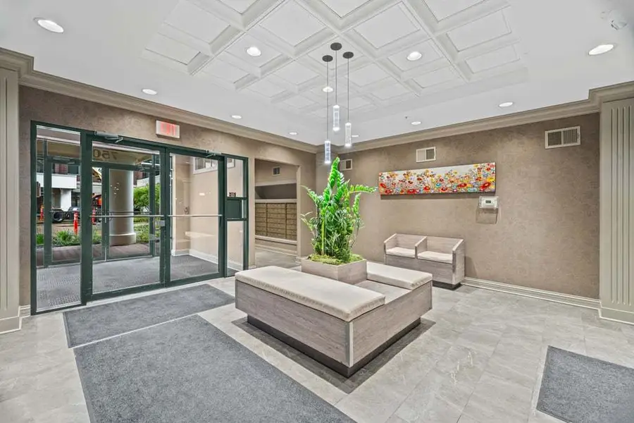 750 Pearson Street #208, Des Plaines, IL 60016 - #3