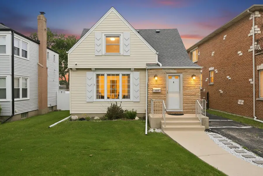 5108 N Octavia Avenue, Harwood Heights, IL 60706 - #2