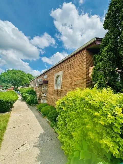 8733 S Ridgeland Avenue, Chicago, IL 60617 - #3