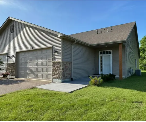 366 Millbridge Drive, Sycamore, IL 60178