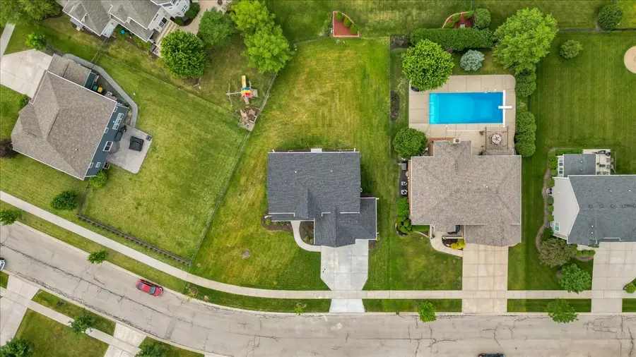 21350 Somerset Street, Shorewood, IL 60404 - #2