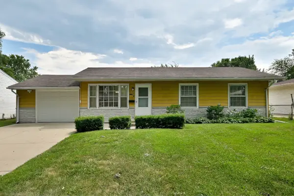 1675 Evergreen Avenue, Hanover Park, IL 60133