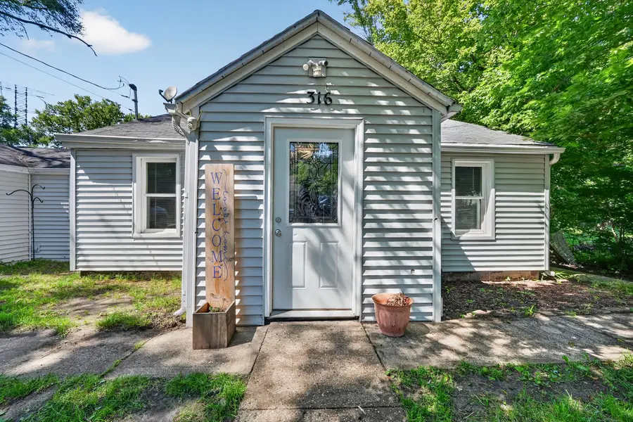 316 Brooke Road, Rockford, IL 61109 - #2
