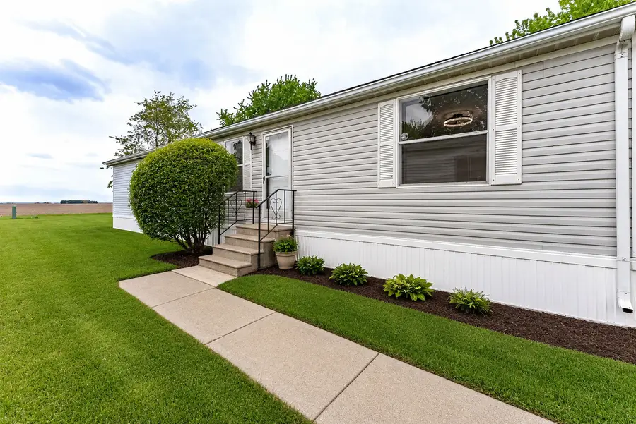 25 Cedar Lane, Sandwich, IL 60548 - #2