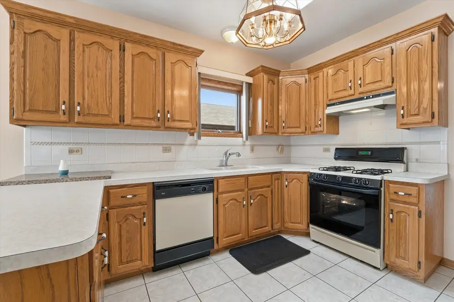 4818 N Sayre Avenue, Chicago, IL 60656 - #3