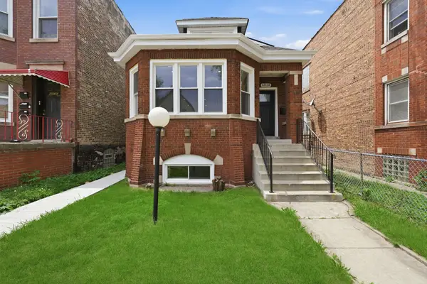 6828 S Champlain Avenue, Chicago, IL 60637