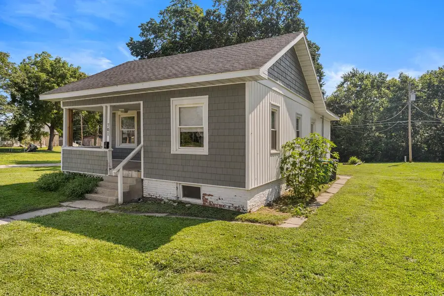 701 S Spruce Street, Villa Grove, IL 61956 - #2