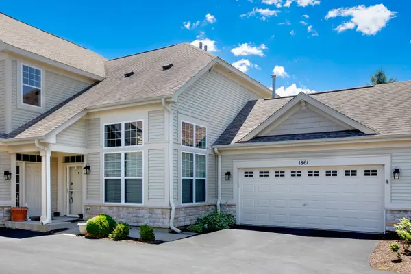 1861 Foxridge Court, Aurora, IL 60502