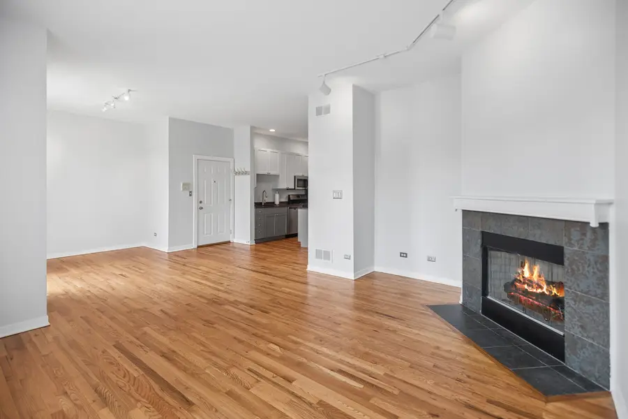 946 W Fry Street #3E, Chicago, IL 60642 - #3