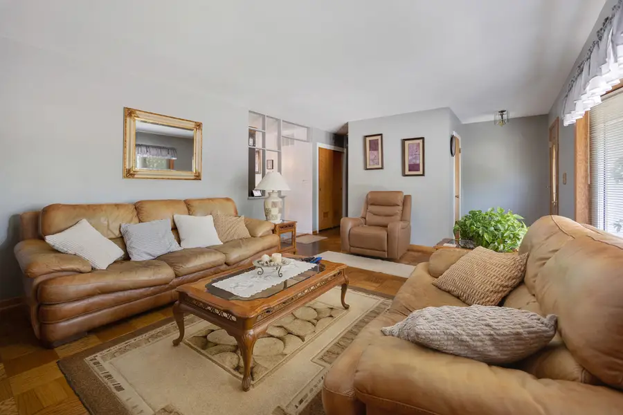 100 Woodcrest Lane, Elk Grove Village, IL 60007 - #3