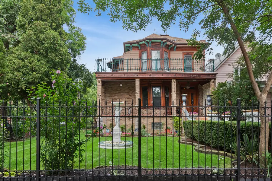 2656 W Logan Boulevard, Chicago, IL 60647 - #2