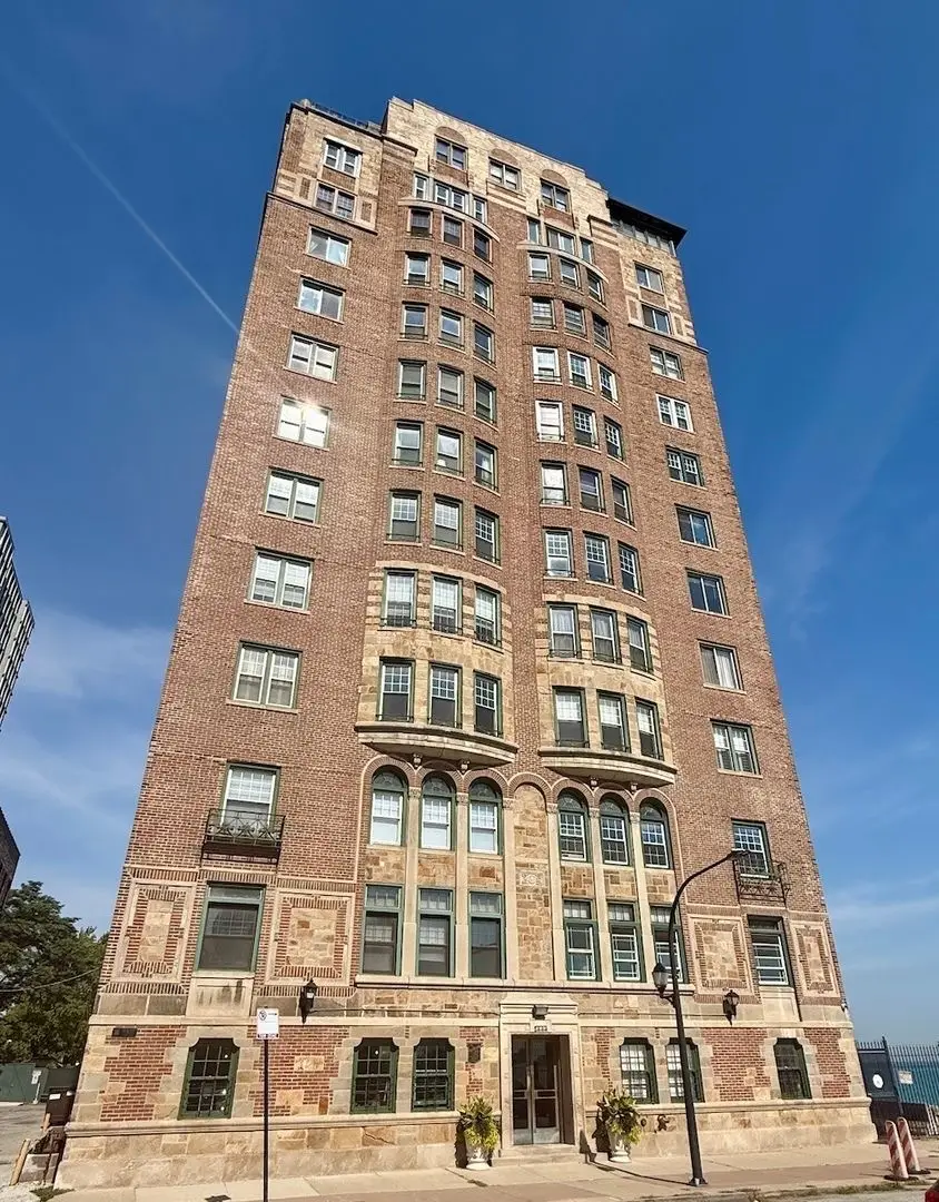2666 E 73rd Street #8W, Chicago, IL 60649 - #1