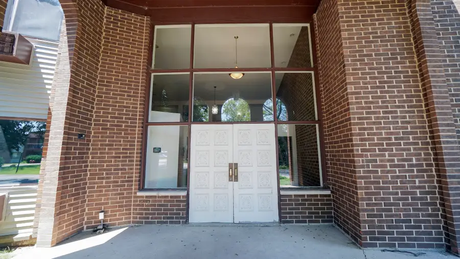 31 Washington Boulevard #208, Mundelein, IL 60060 - #3