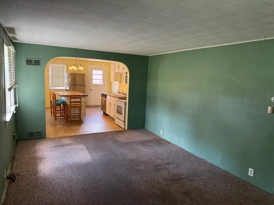 332 N Jones Avenue, Amboy, IL 61310 - #3
