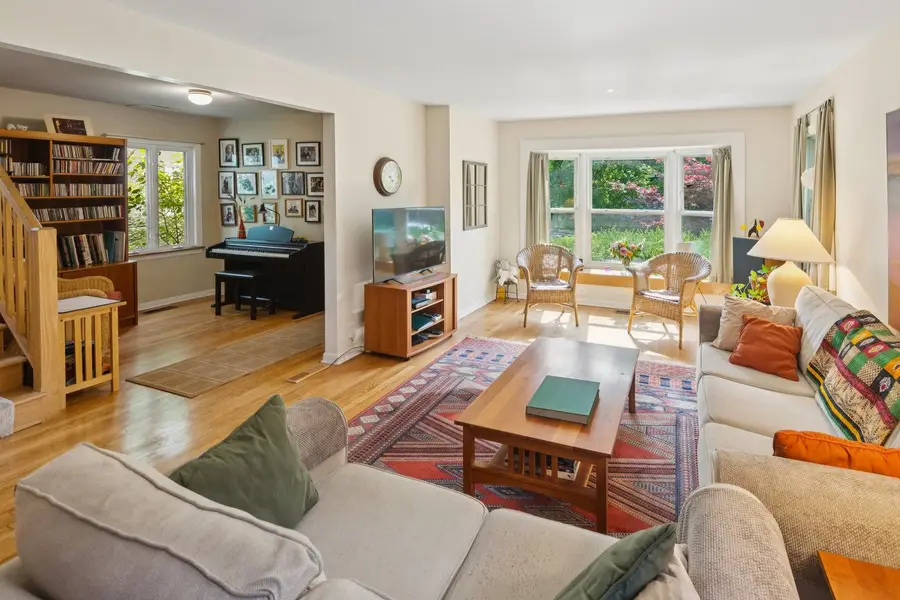 2149 Hartrey Avenue, Evanston, IL 60201 - #3