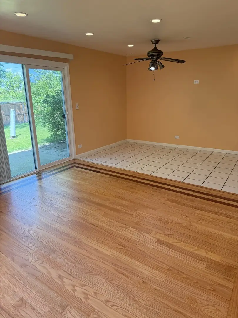 1318 Sunset Drive, Schaumburg, IL 60193 - #2