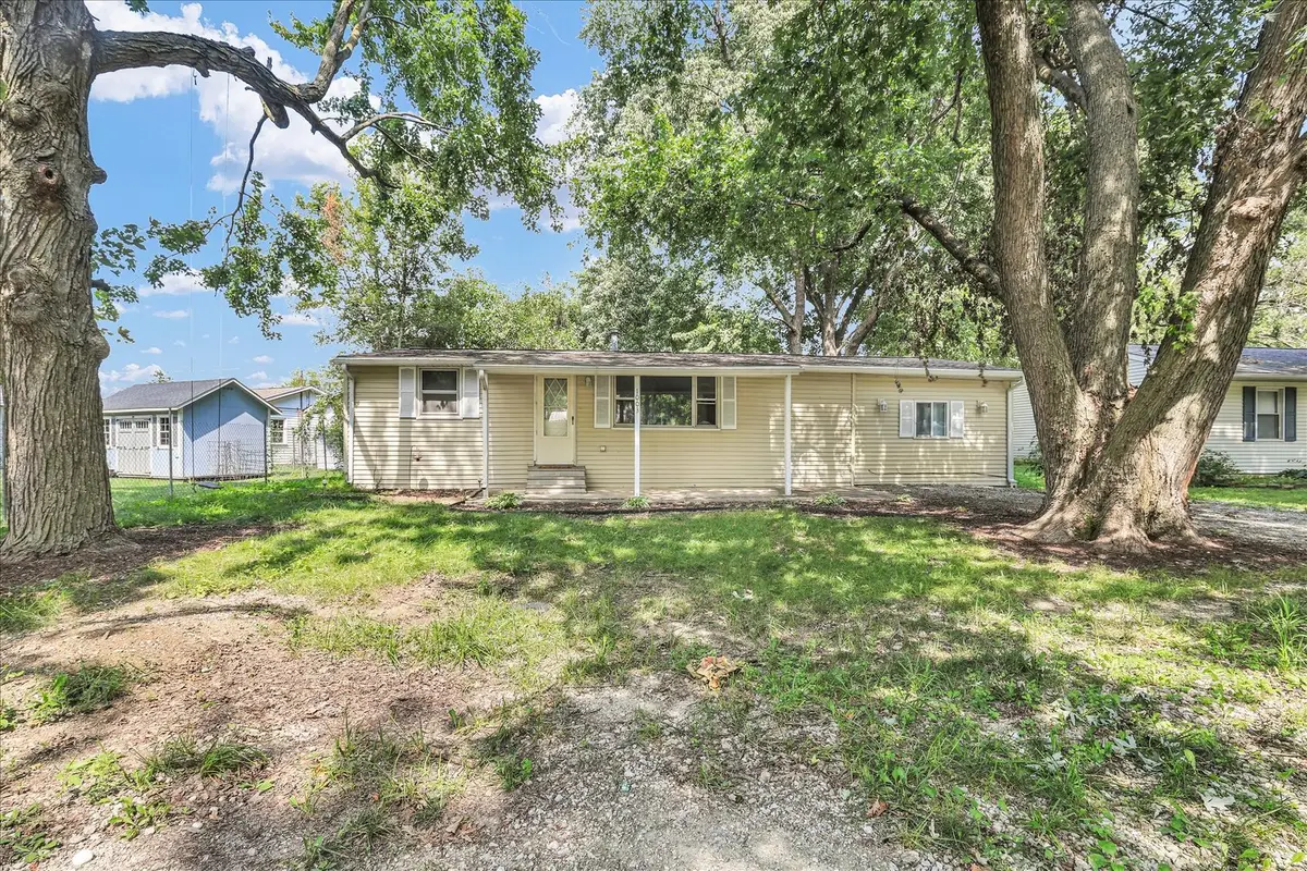 1003 S Pleasantview, Tuscola, IL 61953 - #1