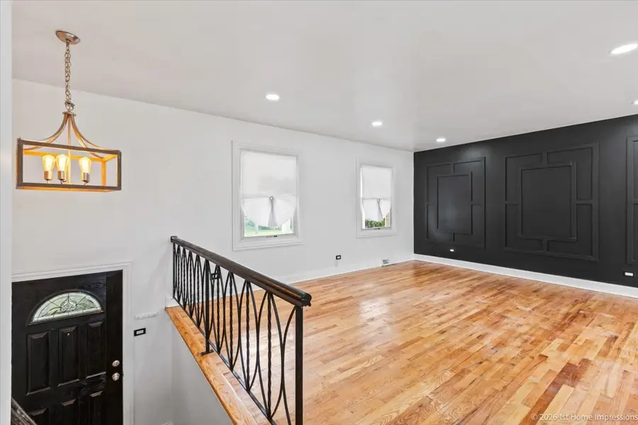 18830 May Avenue, Homewood, IL 60430 - #2