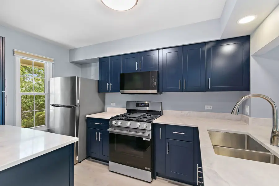 2000 College Green Drive, Elgin, IL 60123 - #2