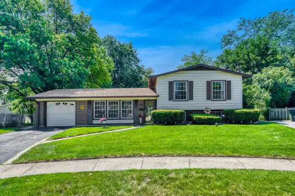 7820 Pebblebrook Circle, Hanover Park, IL 60133