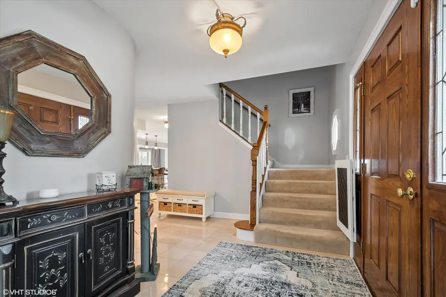 2 N Richmond Court, Lake Zurich, IL 60047 - #3