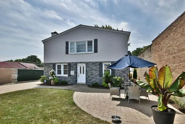 8211 W Grand Avenue, River Grove, IL 60171 - #2