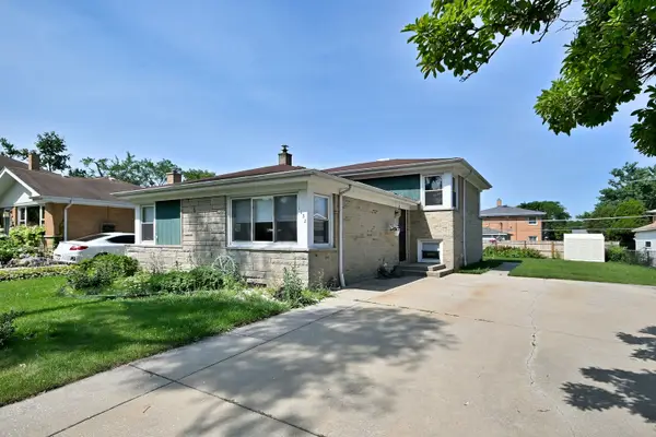 1032 Daniel Drive, Bensenville, IL 60106
