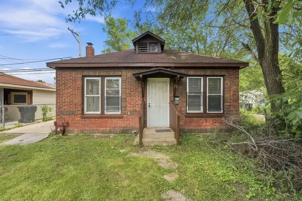 10215 S Aberdeen Street, Chicago, IL 60643