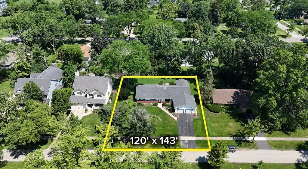 325 E Hawthorne Boulevard, Wheaton, IL 60187 - #1