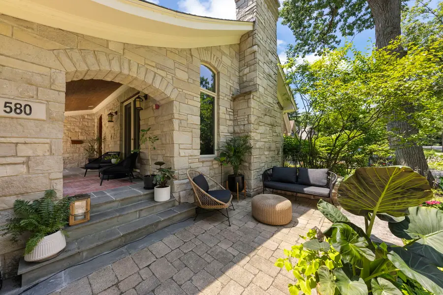 580 Lee Street, Glen Ellyn, IL 60137 - #2