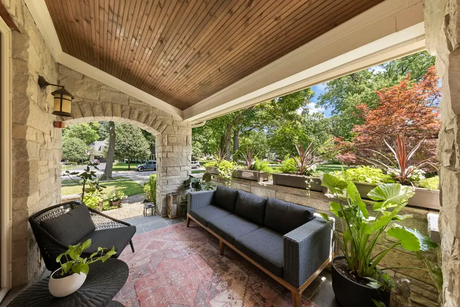 580 Lee Street, Glen Ellyn, IL 60137 - #3