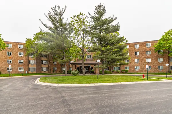 1475 Rebecca Drive #422, Hoffman Estates, IL 60194